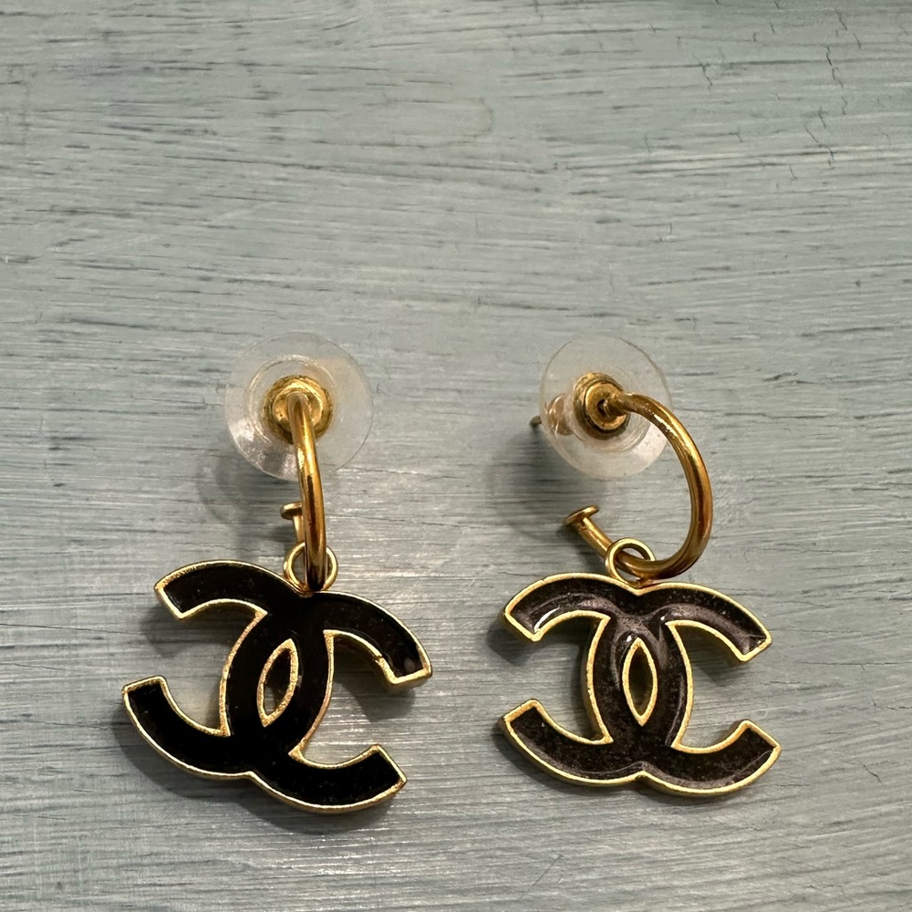 CHANEL  2002 “Fall Winter Collection”